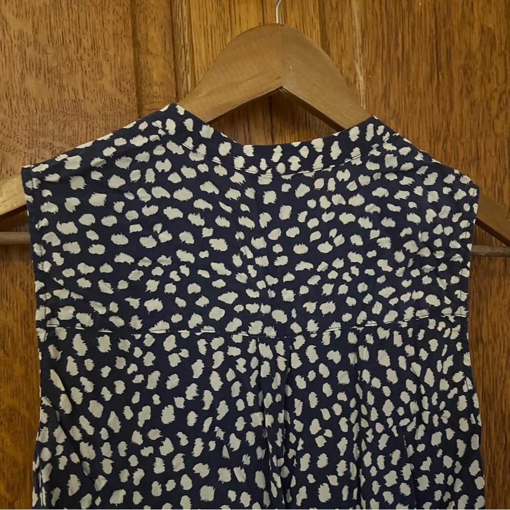 Joie Navy White Patterned Spot Sleeveless Button Down Blouse Front Tie 100% Silk - Picture 7 of 9